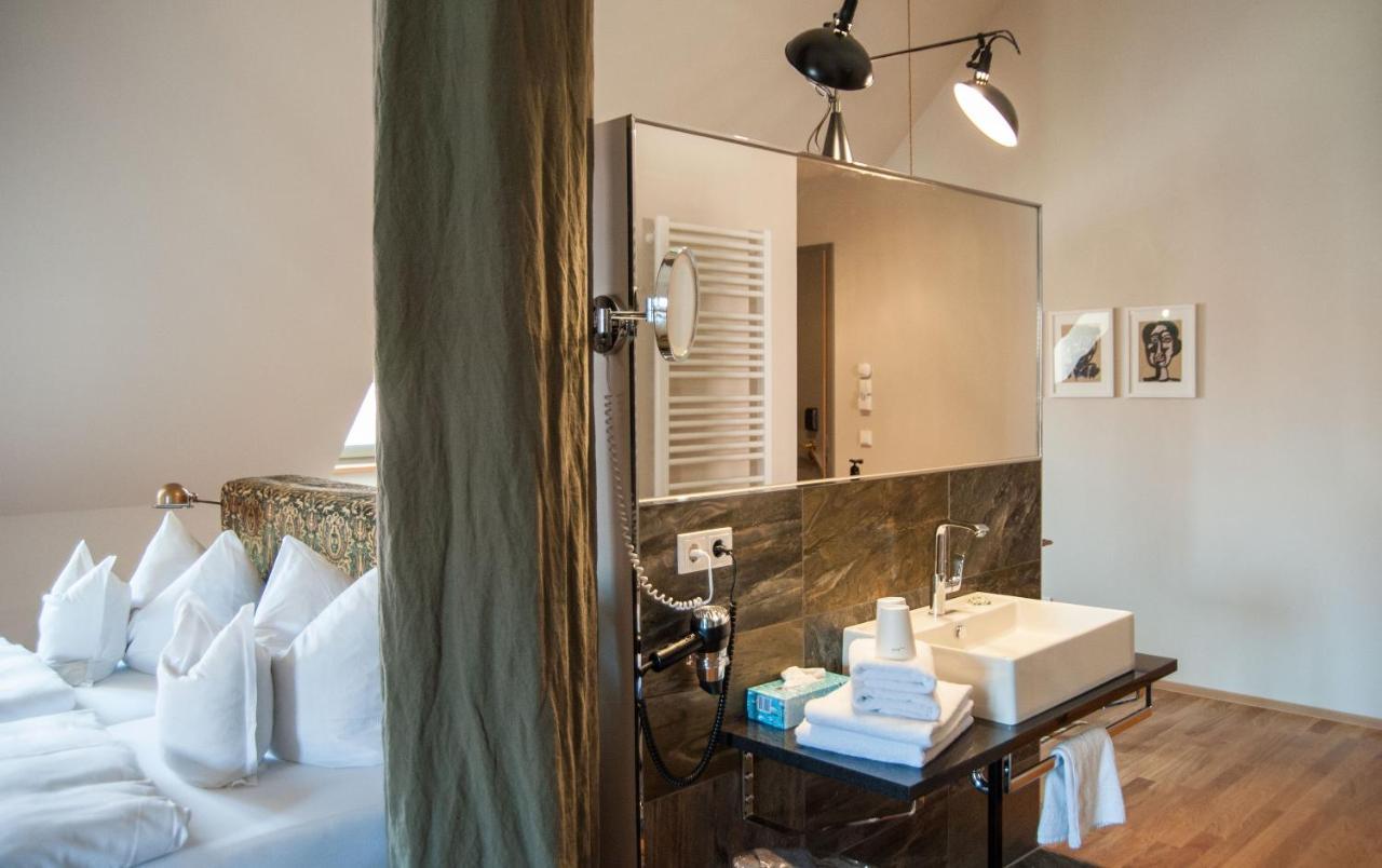 Emmerich Hotel Goerlitz Ngoại thất bức ảnh A room at the Hotel